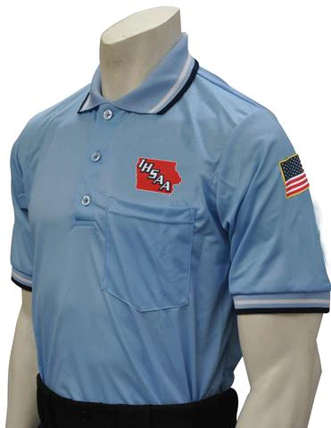 A close up of an umpire 's shirt with the name " illinois " on it.